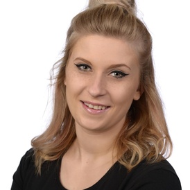 Claudia Kowalski, Friseurin